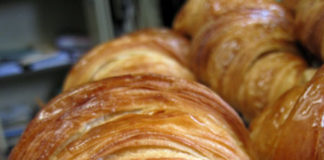 Beau et bon croissant, Amandio PIMENTA