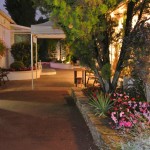3-Entre-nos-deux-salles-et-fond-de-jardin