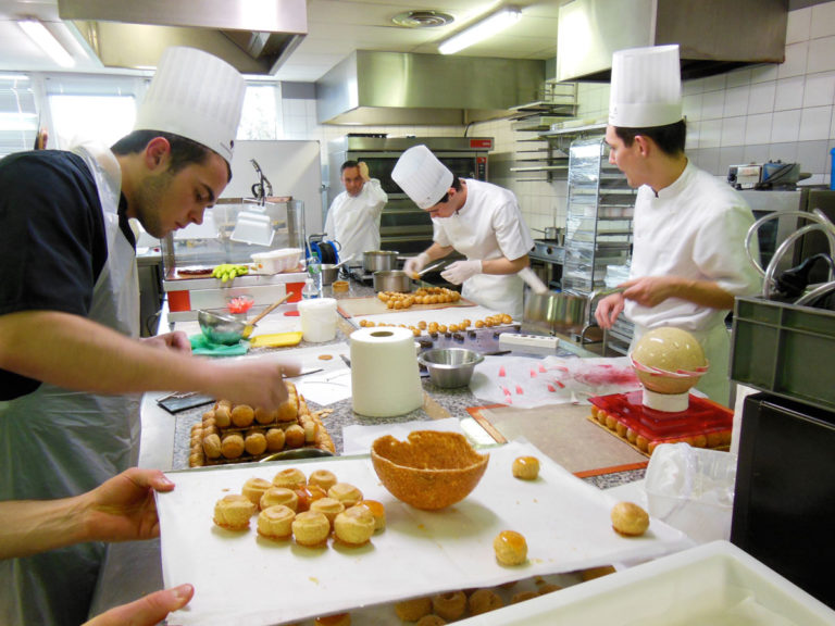 Le 10ème Festival National des Croquembouches organisé par l’ENSP d’Yssingeaux