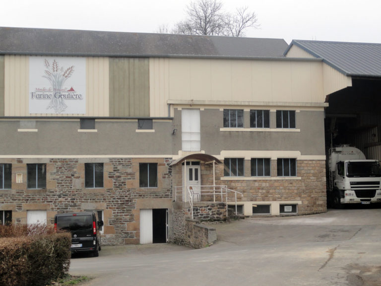 Comme le Mont St Michel, le Moulin de Persard a une belle histoire