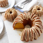 Le cake au potiron et sa crème aux épices