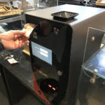 La caisse rend 10€ et la monnaie