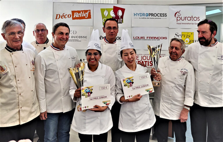 Remise des prix HYDROPROCESS et Trophées de Champions PURATOS à 1ère équipe Juniors - 18e Festival Croquembouches - 6 mars 2022