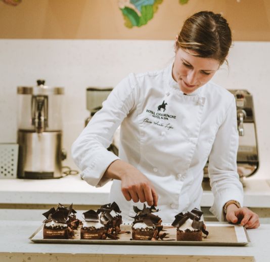Scène des Chefs Valrhona : un casting d’exception pour la semaine du chocolat à Paris