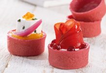 St Michel Professionnel présente des créations roses pour les célébrations